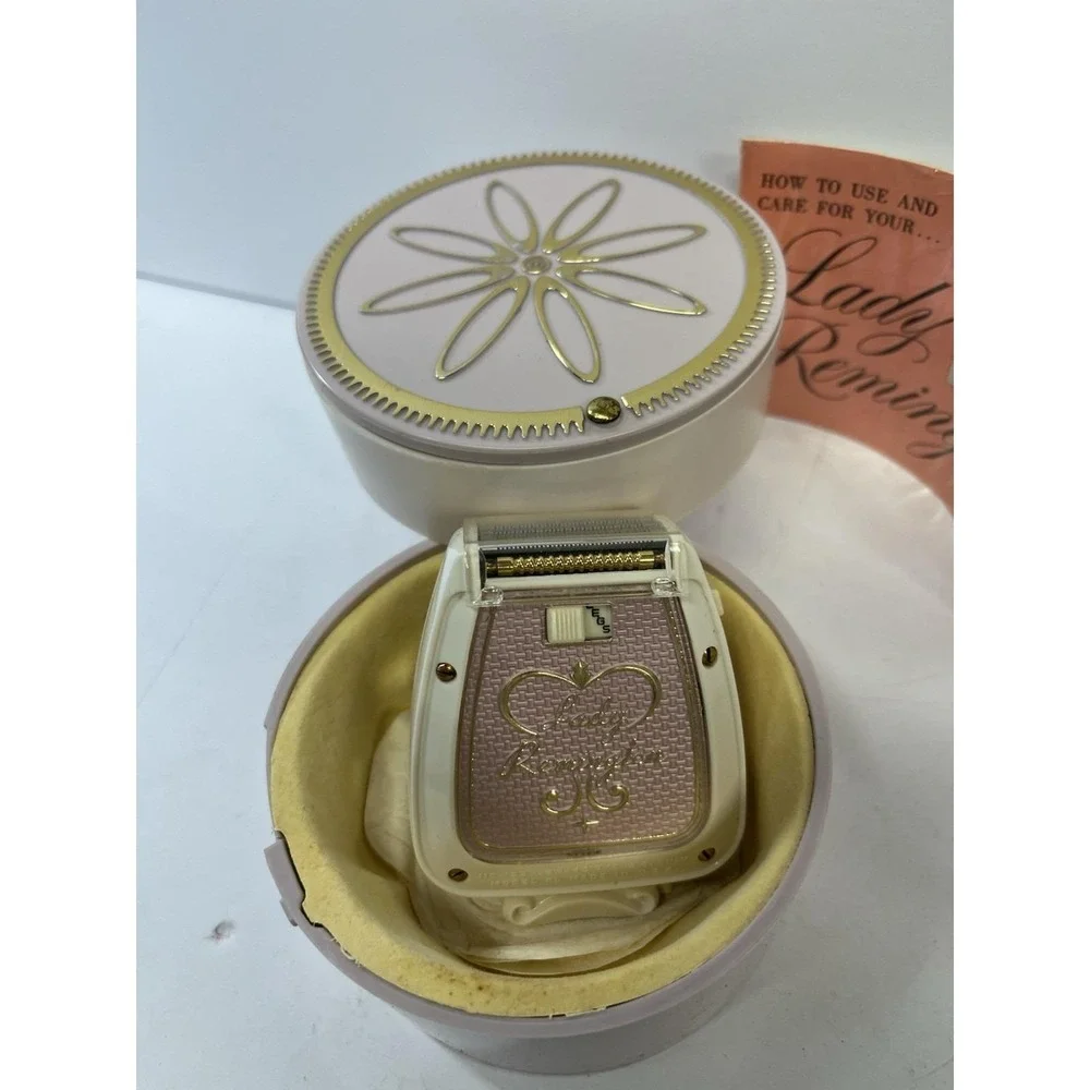 Vintage NOS Lady Remington Electric Shaver Complete With Case & Cord Orchid 261